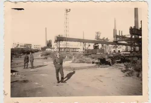 (F27596) Orig. Foto deutsche Soldaten in Russland 1941, Fabrik