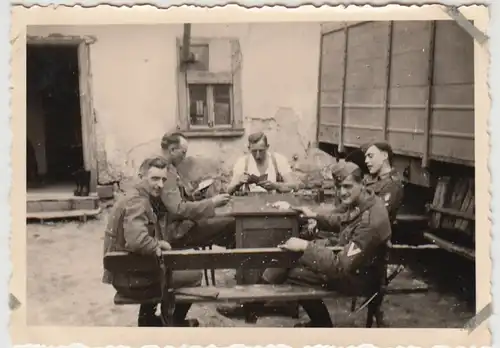 (F27572) Orig. Foto deutsche Soldaten in Russland 1941, Skatspiel
