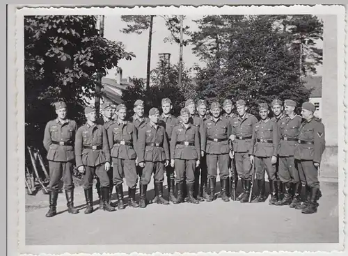 (F27547) Orig. Foto deutsche Soldaten, Gruppenbild im Freien 1930er