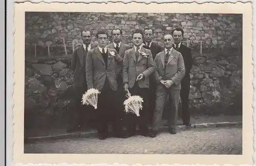 (F27531) Orig. Foto Männer mit Zier-Schirmen im Freien 1930er