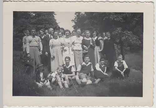 (F27482) Orig. Foto Personen im Freien, Gruppenbild 1930er