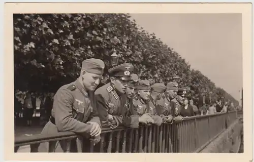 (F27288) Orig. Foto deutsche Soldaten am Rheinufer in Koblenz 1938