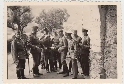 (F27283) Orig. Foto Kochem, deutsche Soldaten am Tor der Burg 1938