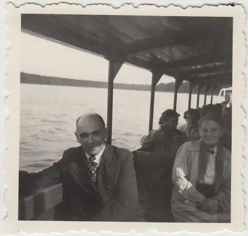 (F27172) Orig. Foto Personen im Boot auf der Müritz 1957