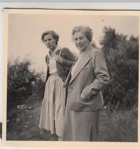 (F27125) Orig. Foto Rerik, Frauen bei der Strandpromenade 1956