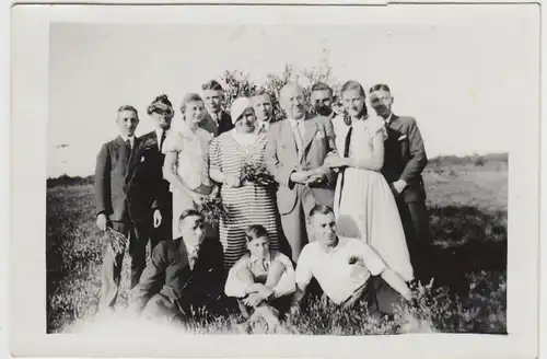 (F27010) Orig. Foto Personen im Freien, Gruppenbild 1930er
