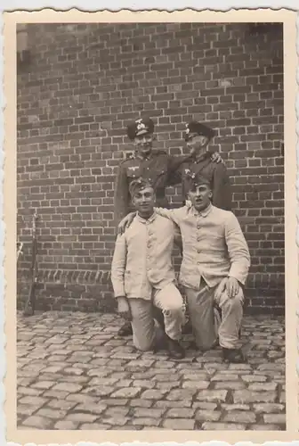 (F26955) Orig. Foto deutsche Soldaten i. Uniform u. Arbeitskleidung 1937