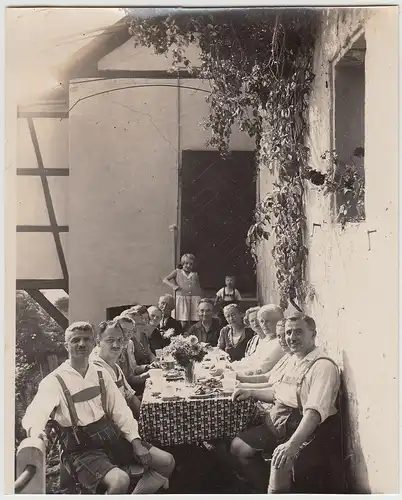 (F26900) Orig. Foto Osternohe, Personen beim Igelwirt 1929