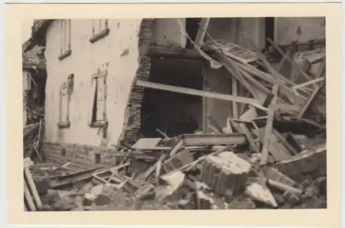 (F26785) Orig. Foto zerstörtes Wohnhaus, unbekannter Ort im 2.WK 1940