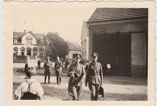 (F26754) Orig. Foto Zweibrücken, Soldaten a. Straße nach Mörsbach 1939
