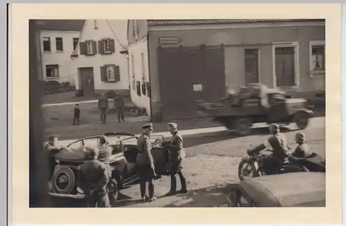 (F26752) Orig. Foto Zweibrücken, Soldaten a. Straße nach Mörsbach 1939