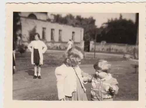 (F26679) Orig. Foto Barmen, Kinder im Freien 1951