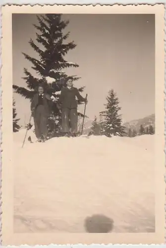 (F26568) Orig. Foto Frauen beim Skilaufen bei Reutte 1941