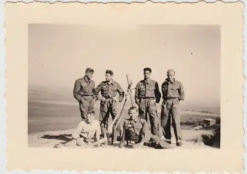 (F26218) Orig. Foto deutsche Soldaten im Freien 1930/40er