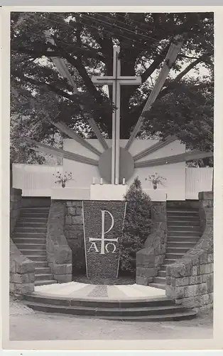 (F2621) Orig. Foto Schirgiswalde, Friedhof a.d. Kath. Kirche, Treppe, n. 1945