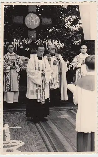 (F2620) Orig. Foto relegiöse Veranstaltung, Priesterweihe?, nach 1945