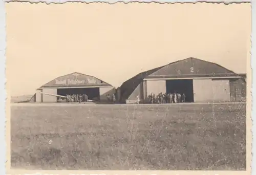 (F26195) Orig. Foto Flugplatz Laucha a.U., Hangars, R. Oeltzschner-Halle 1930er