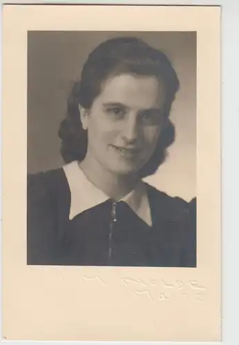 (F26104) Orig. Foto Porträt junge Frau, Mainz 1949