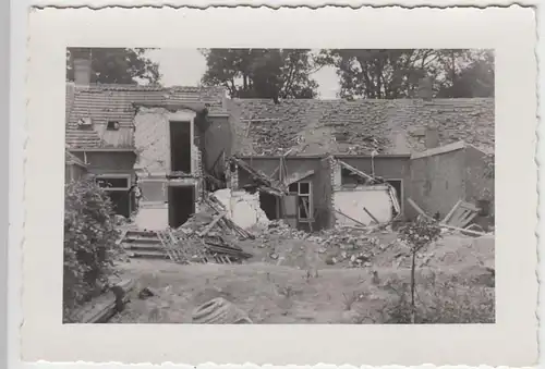 (F2610) Orig. Foto 2.WK, Bombeneinschläge, zerstörte Häuser, Russland 1941