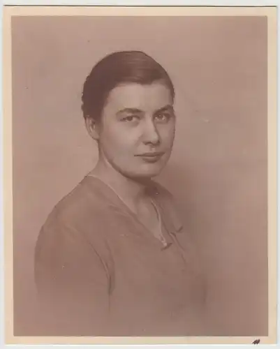 (F25992) Orig. Foto Porträt junge Frau 1930