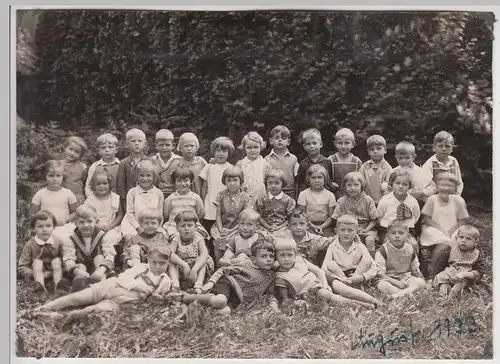 (F25927) Orig. Foto kleine Kinder im Freien, Gruppenbild 1933
