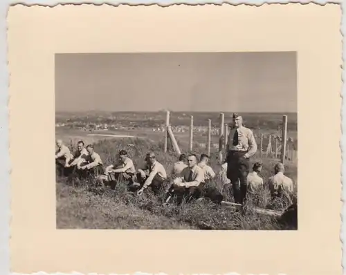 (F25739) Foto deutsche Luftwaffe Soldaten im Freien, Ausbildung i.Göppingen 1939