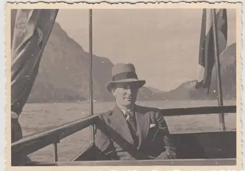 (F25572) Orig. Foto Königsee, Mann im Boot 1934