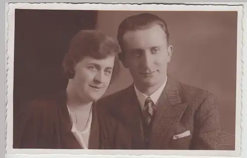 (F25513) Orig. Foto Porträt eines Paares, Gießen 1934