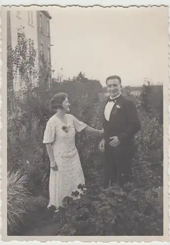 (F25505) Org. Foto Personen im Garten 1933