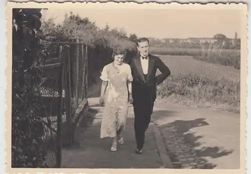 (F25495) Orig. Foto Spaziergang in o. bei Gießen 1933