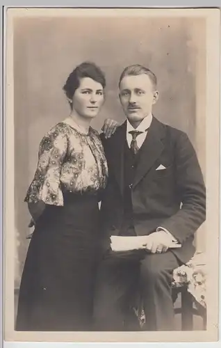 (F25432) Orig. Foto Porträt eines Paares, Limburg a.L. 1920/30er