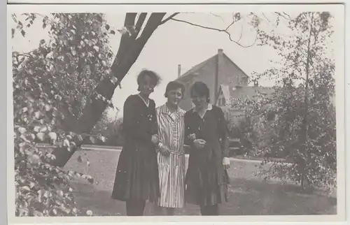 (F25394) Orig. Foto Frankfurt-Hausen, Frauen im Park 1930er