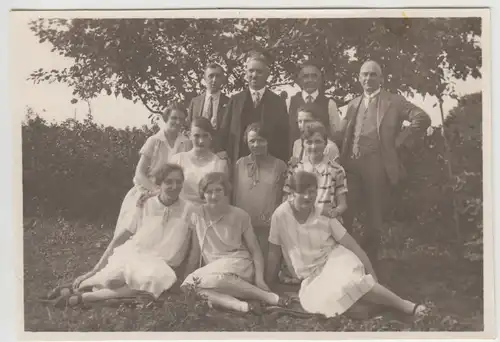 (F25354) Orig. Foto Gruppenbild im Freien 1927