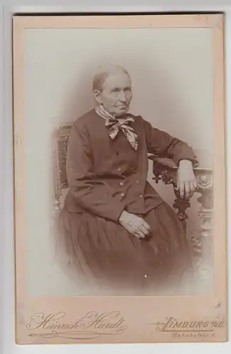 (F25325) Kabinettfoto alte Frau, Limburg a. Lahn um 1900