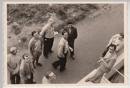 (F25231) Orig. Foto Männer vom REFA-Lehrgang in Heidelberg 1958