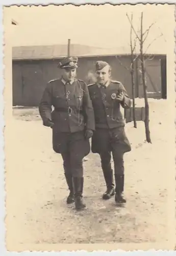 (F2520) Orig. Foto 2.WK, Wehrmacht-Soldaten (höherrangig) im Winter 1940er