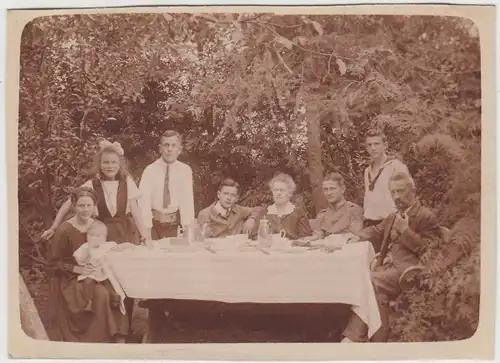 (F25162) Orig. Foto Personen an Kaffeetafel im Freien 1921