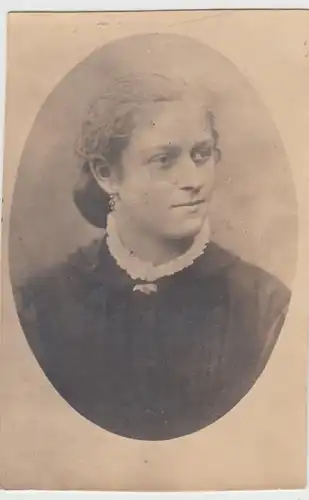 (F25149) Orig. Foto Porträt junge Frau im Oval 1900/10er