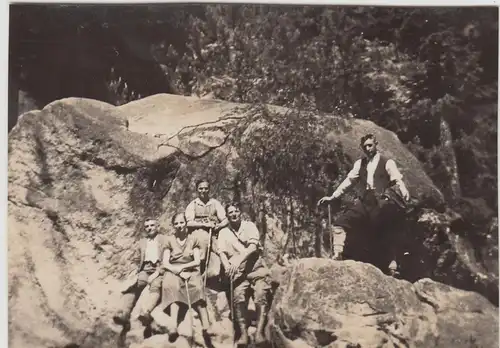 (F25010) Orig. Foto Sächsische Schweiz, Personen a. Schwedenlöcher 1933