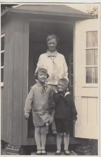 (F24910) Orig. Foto Leer, Frau mit Kinder am Gartenhäuschen a. Plytenberg 1929