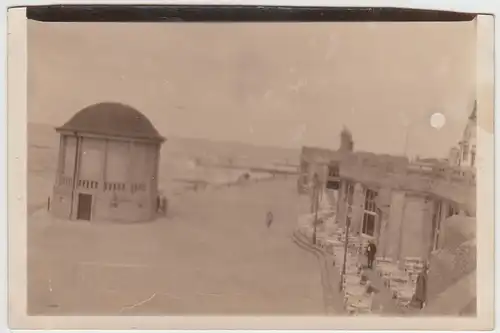 (F24903) Orig. Foto Borkum, Strandpartie mit Pavillon 1929