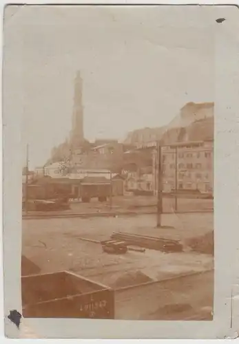 (F24819) Orig. Foto Güterbahnhof, Leuchtturm, Festung, unbekannter Ort 1920er