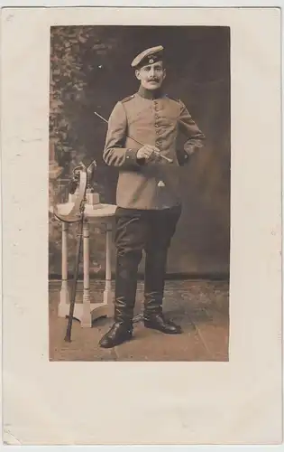 (F24788) Orig. Foto 1. WK deutscher Soldat, Studiobild Landshut 1916