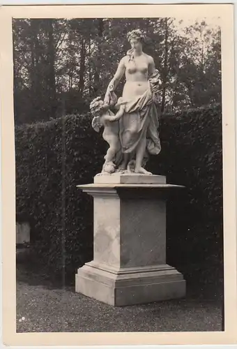 (F24717) Orig. Foto Schloss Herrenchiemsee, Skulptur im Park 1938