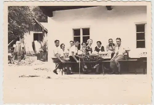 (F24692) Orig. Foto Märchenwald am Zinnkopf, Personen am Gasthof 1938