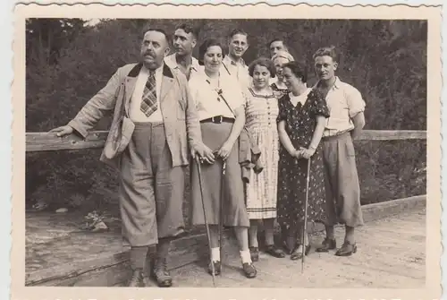 (F24691) Orig. Foto Personen a. kleiner Brücke am Zinnkopf 1938