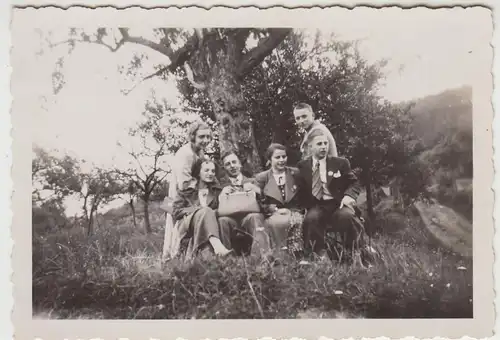 (F24422) Orig. Foto Schwarzburg, Personen auf dem Griesbach 1936