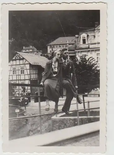 (F24415) Orig. Foto Schwarzburg, Paar sitzt auf Geländer 1936