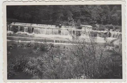 (F24399) Orig. Foto Bad Blankenburg, Wasserfall vor dem Kurhotel 1936