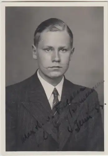 (F24177) Orig. Foto Porträt junger Mann 1933